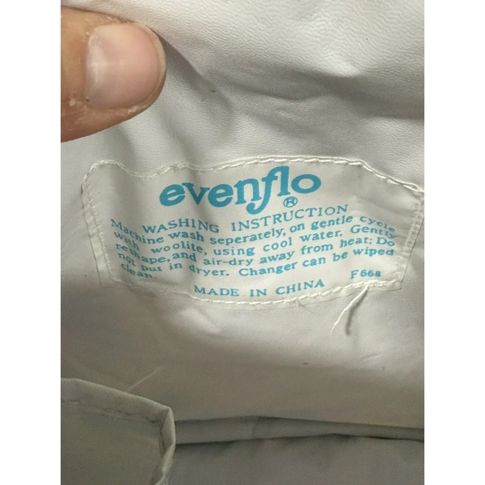Vintage 90's Evenflo Zoo Animals Small Diaper & Baby Bottle Bag Case 10